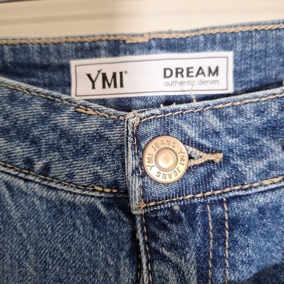 YMI DREAM Hybrud Denim Distressed Cuffed Mom Jeans Size 13/31 - Picture 4 of 10